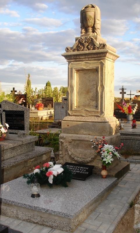 Mogiła powstańców z 1863 r. na cmentarzu w Modliborzycach 